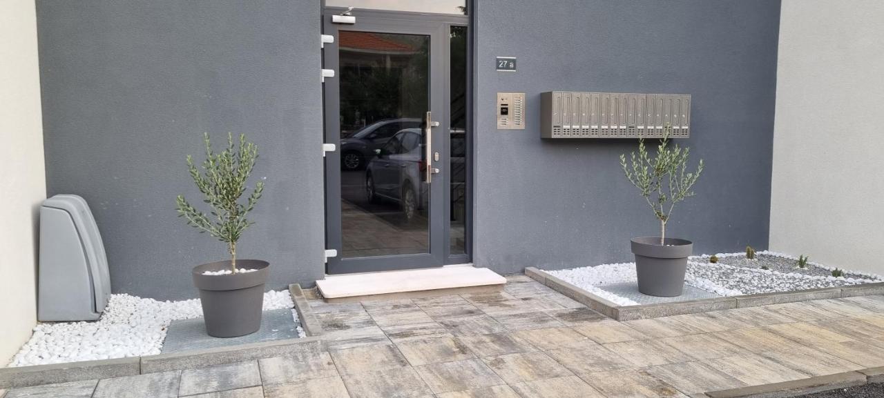 Elite Apartment *